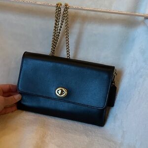 Coach Black Leather Cluch with removable Gold Chain and Turnlock ~7.5x5x1”